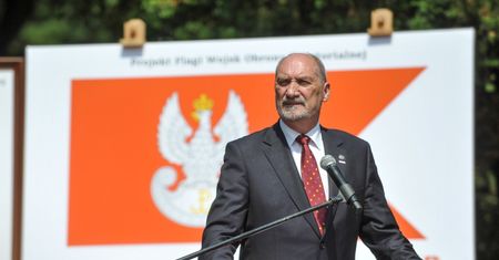 MON wysłał prezydentowi listę awansów generalskich. To głównie ludzie Antoniego Macierewicza