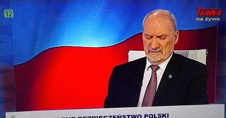 Macierewicz: rząd nie cofnie się z drogi reform wymiaru sprawiedliwości