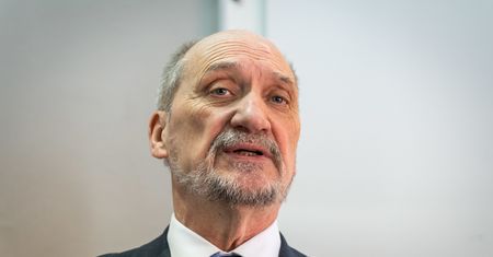 Macierewicz nie odpuszcza nawet w rocznicę Smoleńska. Kolejne "rewelacje"