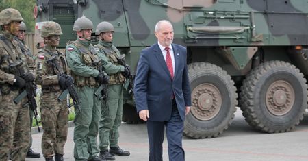 Posłowie PO nie odpuszczają ws. powiązań Antoniego Macierewicza. "Chcemy jasnego stanowiska"