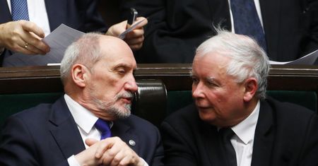 Katastrofa smoleńska. Antoni Macierewicz: na pokładzie Tu-154M były 2 wybuchy