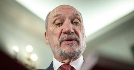 Gen. Jarosław Stróżyk: w Macierewiczu jest coś magicznego
