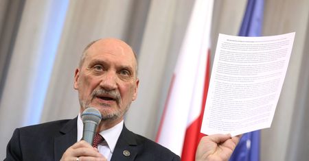 Pustki w podkomisji smoleńskiej. "Obecnie jest tylko pani Zofia, pani sekretarka"