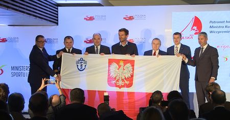 Polska Fundacja Narodowa. Kulisy działalności