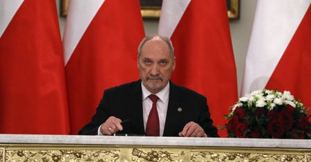 Macierewicz zemści się na PiS? Stanowcza reakcja wicepremiera