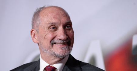 Polacy w naszym badaniu: Antoni Macierewicz bardziej szkodzi Polsce niż pomaga