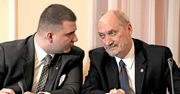 Antoni Macierewicz posłuchał sondaży. Polacy nie chcieli Bartłomieja Misiewicza