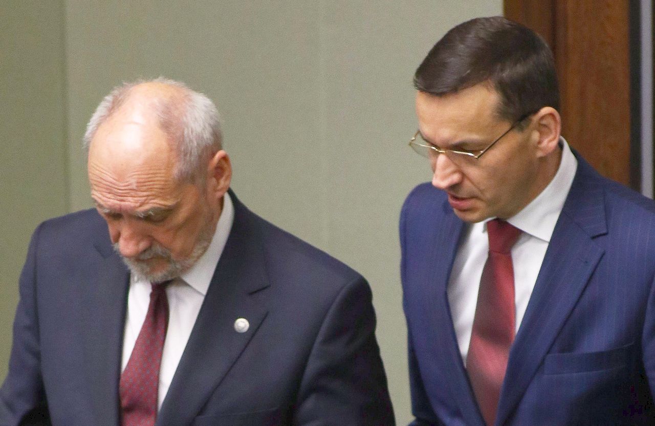 Morawiecki i jego tajemnice. Tomasz Piątek powraca