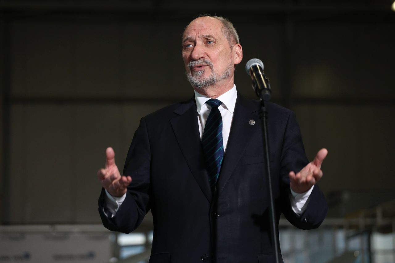 Macierewicz ostro odpowiada szefowi BBN