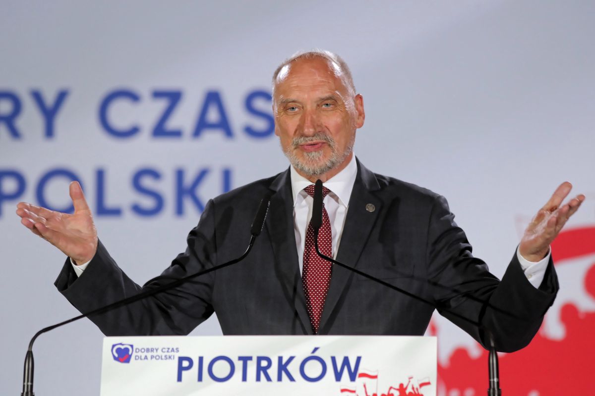 Macierewicz: Polska będzie silna chrześcijańską i patriotyczną tradycją, która każe nam realizować program PiS