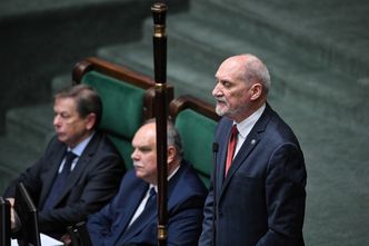 Ruszył Sejm nowej kadencji. Pierwsze posiedzenie otworzył Antoni Macierewicz