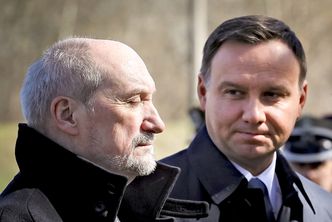 Tylko 75 generałów w polskiej armii. "Odłożony efekt konfliktu Duda-Macierewicz"