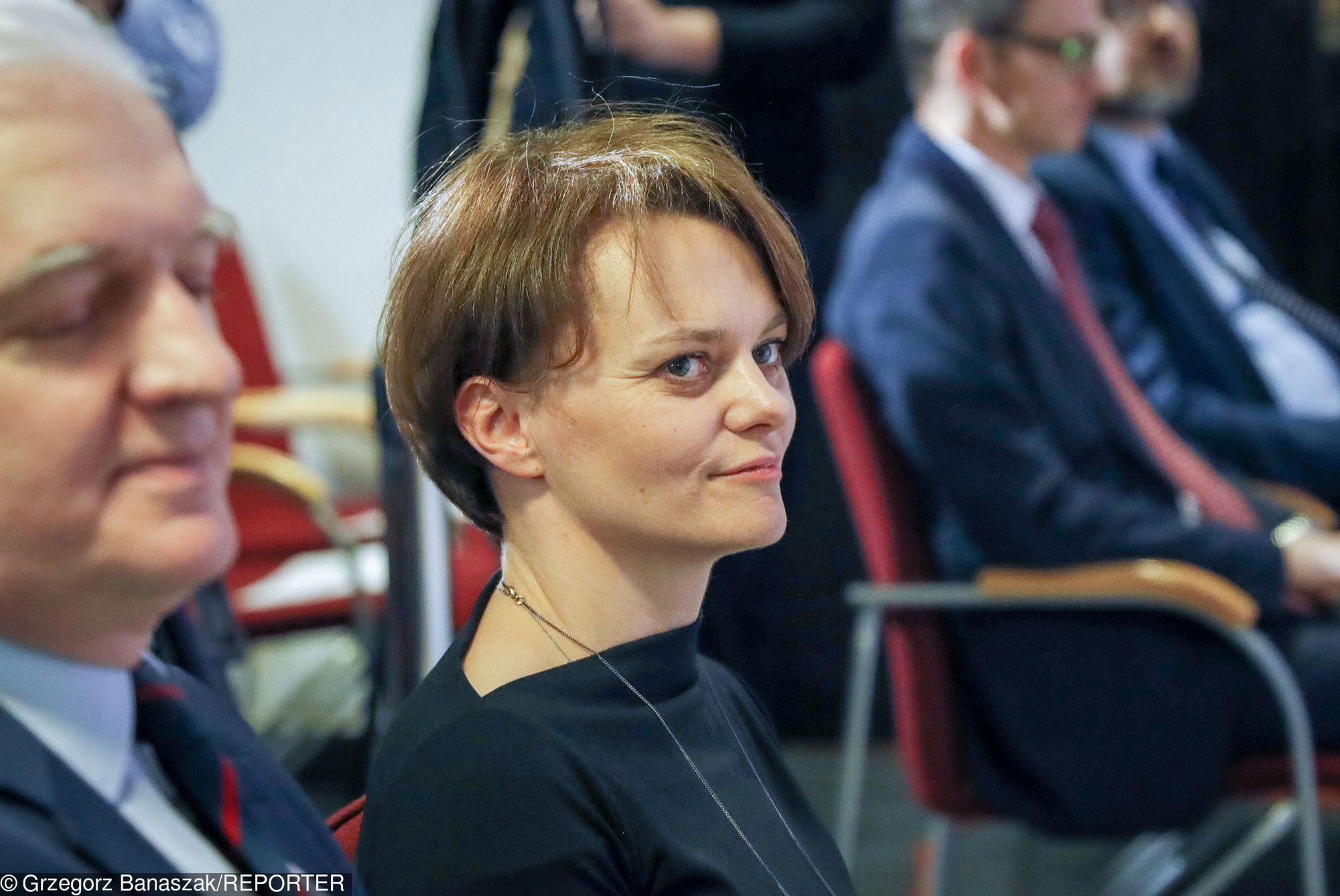 "Mniej się boję o reputację Glapińskiego, a bardziej o reputację banku" - komentuje minister.