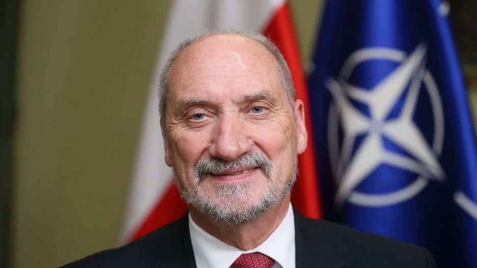 Antoni Macierewicz nie jest już ministrem obrony narodowej