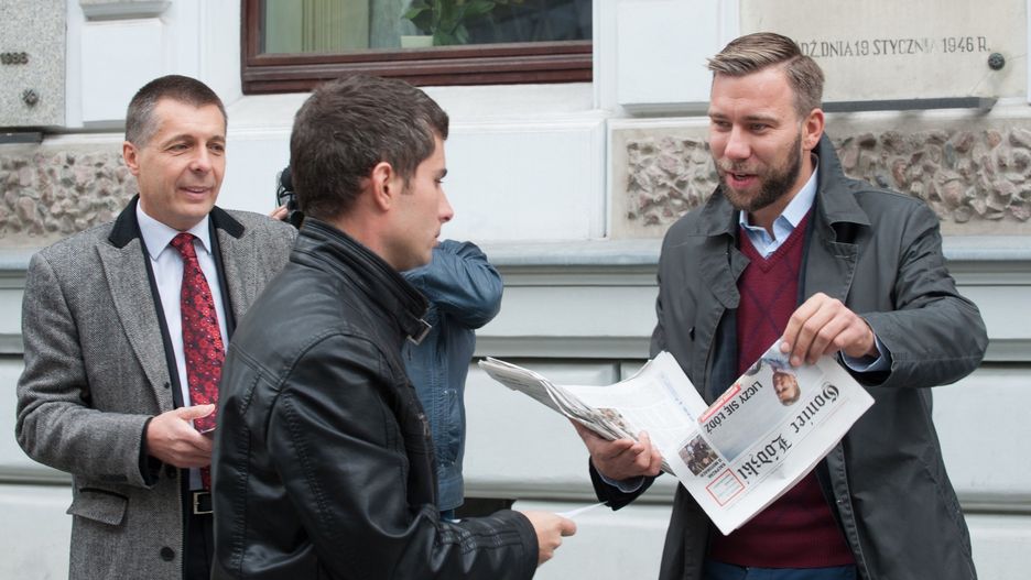 Pierwszy z prawej: Bartosz Domaszewicz