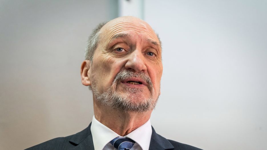 Macierewicz pożalił się na media