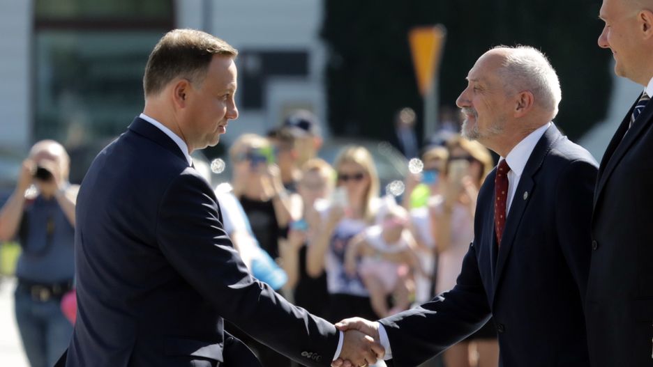 Prezydent Andrzej Duda i Antoni Macierewicz podczas obchodów Święta Wojska Polskiego