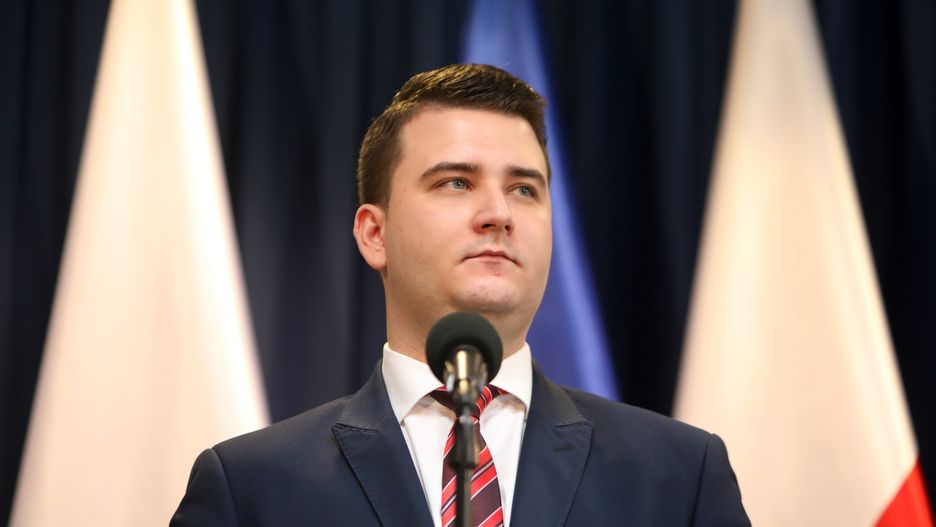 Bartłomiej Misiewicz zaprzeczył, że zostanie prezesem PKP Cargo