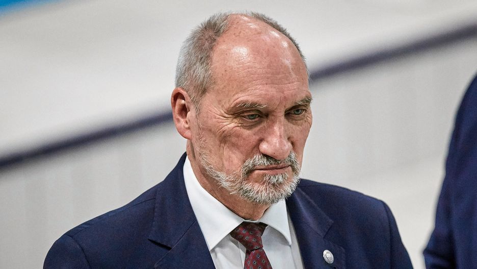 Według nieoficjalnych informacji Antoni Macierewicz pożegna się z funkcją szefa MON