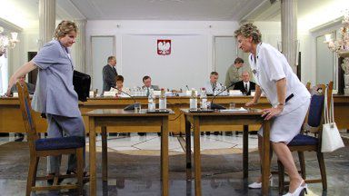 Wicedyrektor Departamentu Prawnego KRRiT Iwona Galińska i główna legislator z Rządowego Centrum Legislacyjnego Bożena Szumielewicz