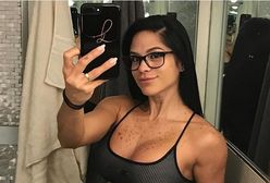 Seksowna sylwetka Michelle Lewin to efekt ciężkich ćwiczeń. Trenerka inspiruje, kusząc w sieci