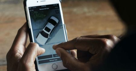 BMW oferuje w serii 5 możliwość zdalnego podglądu samochodu przez urządzenie mobilne