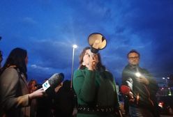 "Tylko nie mów nikomu". Wiosna zorganizowała pokaz filmu dla abp. Głódzia