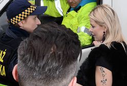 Mandaryna wróciła na salony. Nietypowy powrót ze strażą miejską w tle