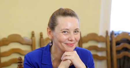 Zalewska wysyła pismo do Kuchcińskiego. Wycofuje swoją kandydaturę na Rzecznika Praw Dziecka