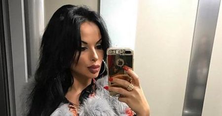 Esmeralda Godlewska o samoakceptacji. "Lubię swoje krągłości"