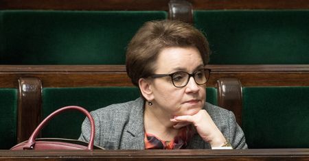 Strajk nauczycieli. Liceum minister Anny Zalewskiej dołącza do protestu - 91% głosów "za"