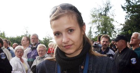 Joanna Koroniewska na wydmach. Fani wytknęli jej błąd, a aktorka przyznała im rację