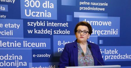 Nieoficjalnie: PiS znów kombinuje ws. nocnych głosowań. Tym razem chodzi o Annę Zalewską