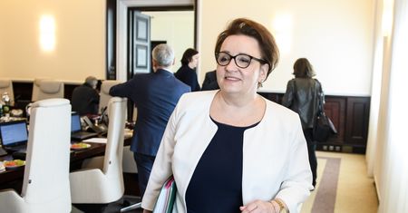 Strajk nauczycieli pogrąża Annę Zalewską. Czarne chmury nad szefową MEN