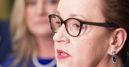 Strajk nauczycieli 2019. PO złożyła wniosek o wotum nieufności wobec minister Anny Zalewskiej