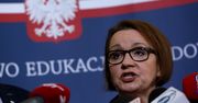 MEN obiecuje zmiany w oświacie, a nauczycielom podwyżki. Zalewska podpisała dokument