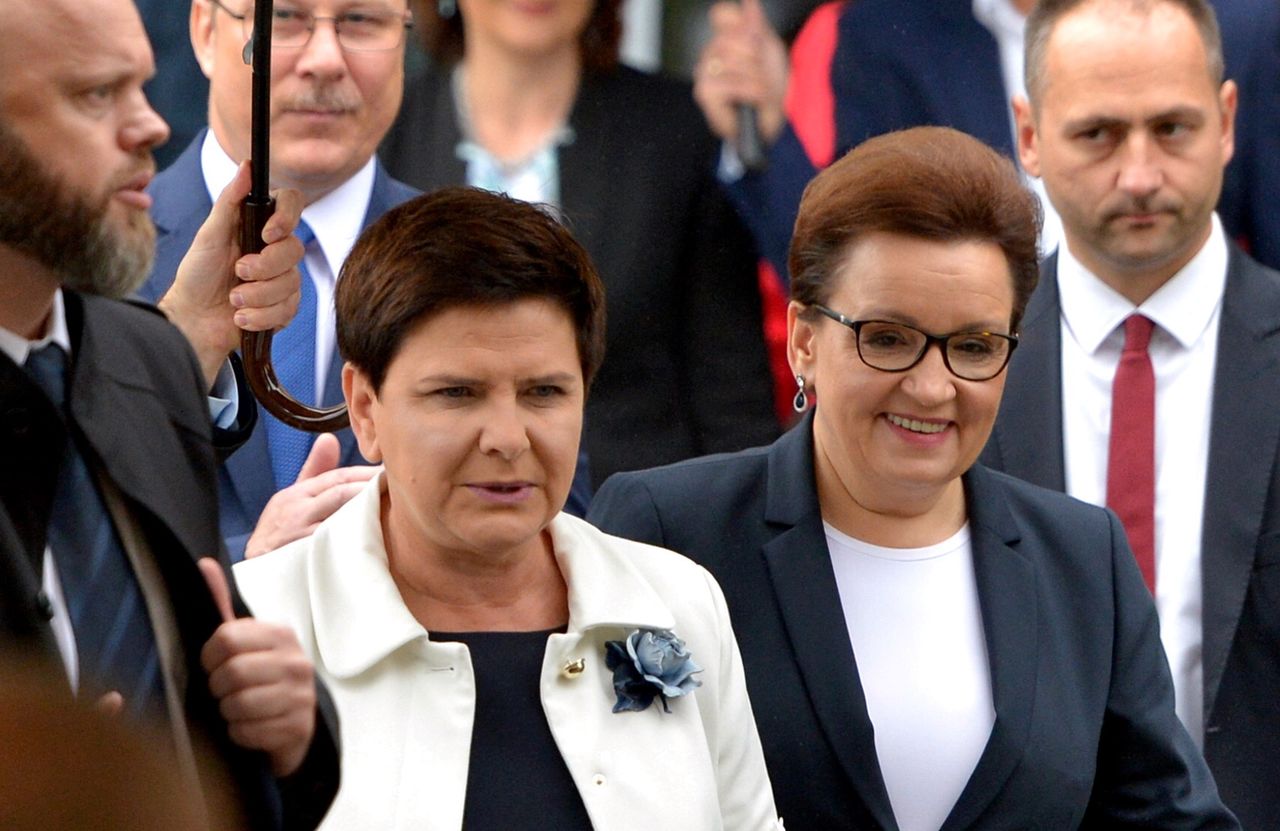 Rozpoczęcie roku szkolnego. Szydło o "dobrej szkole" po reformie