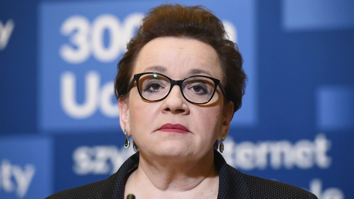 Strajk nauczycieli. Na zdj. minister edukacji narodowej Anna Zalewska