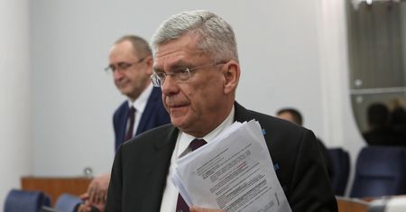 Stanisław Karczewski tłumaczy dyżury w szpitalu na urlopie. "Pokażę, że to było możliwe"