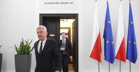 B. marszałek Senatu na odchodne przyznał 35 tys. zł podwładnemu