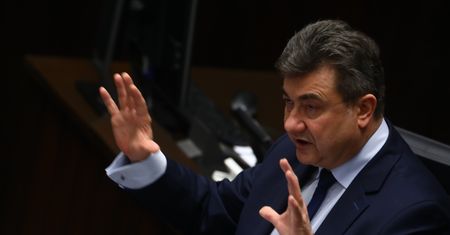 Wiceminister Tobiszowski się rozwodzi. Biskupi uratują jego małżeństwo?