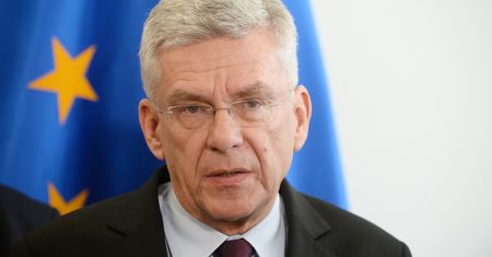 Koronawirus w Polsce, zamieszanie w Senacie. Stanisław Karczewski odpowiada Tomaszowi Grodzkiemu