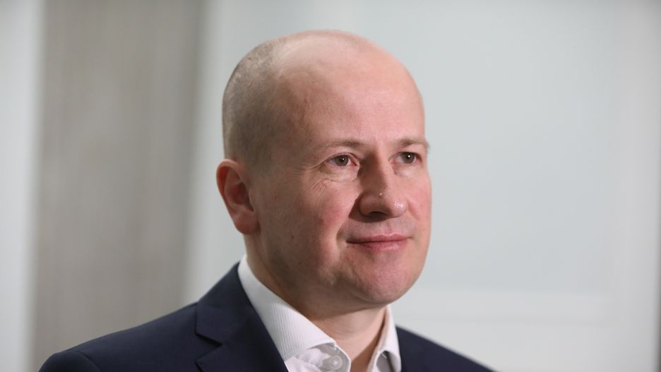 Wybory parlamentarne 2019. Poseł PiS Bartłomiej Wróblewski tłumaczy się z użycia wizerunku burmistrzów
