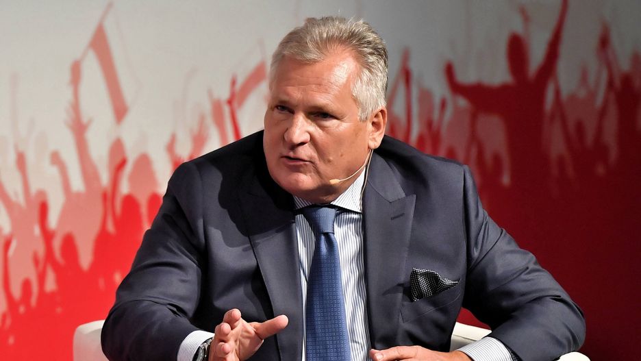 Aleksander Kwaśniewski jest surowy dla KE