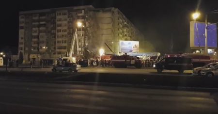Rosja: runął pion budynku mieszkalnego. Są zabici i ranni