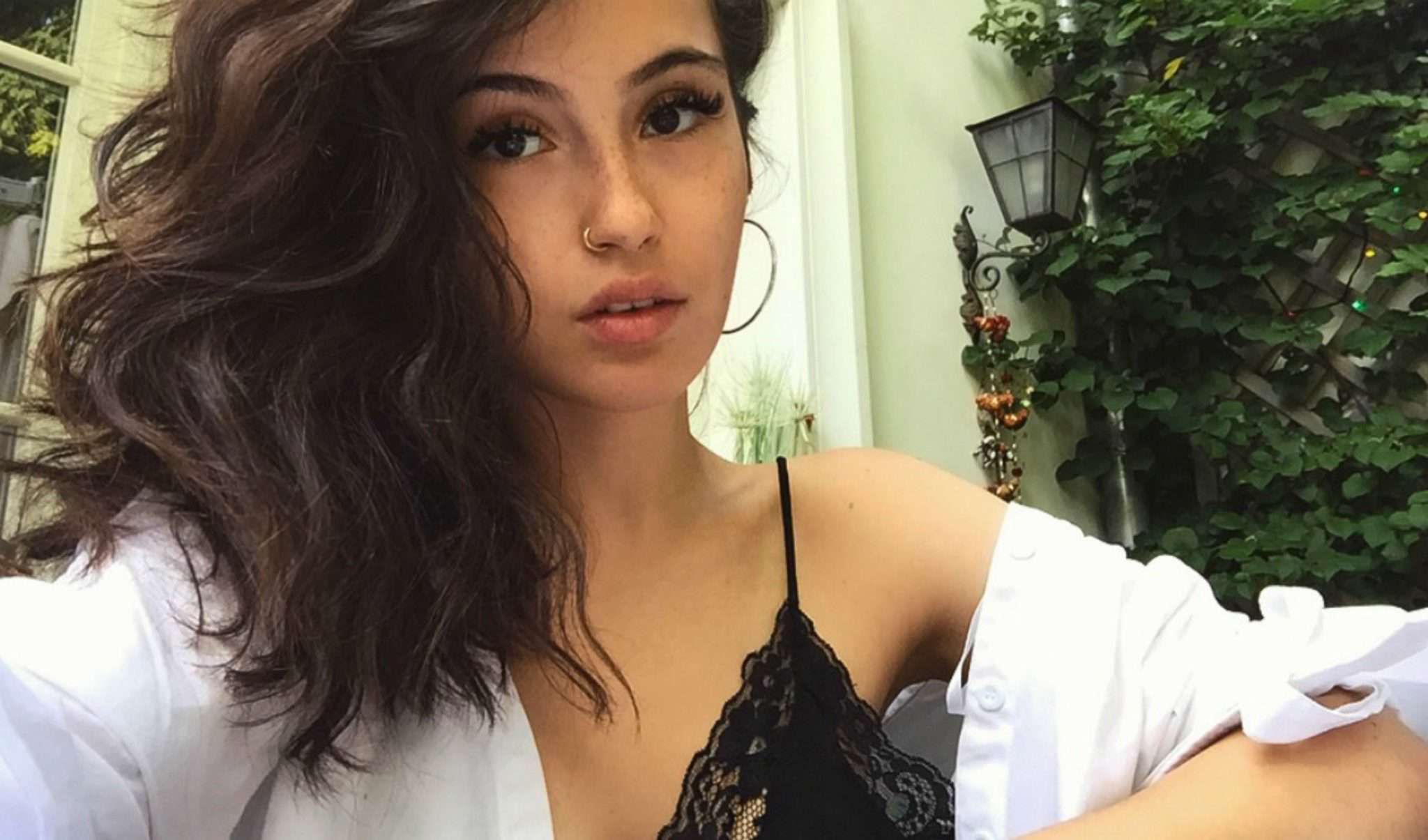 Aleksandra Yoriadis w bieliźnie