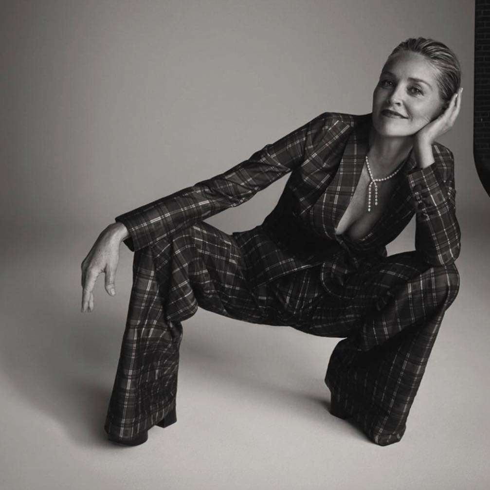 Sharon Stone w najnowszej sesji okładkowej Extraordinary