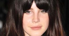 Lana Del Rey bez makijażu i tapiru!