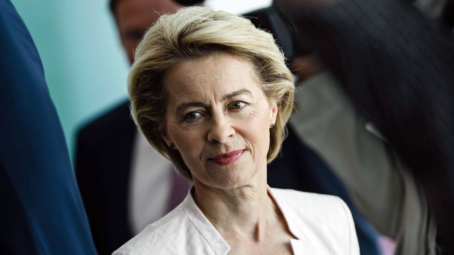 Ursula von der Leyen jest kandydatką na przewodniczącą KE