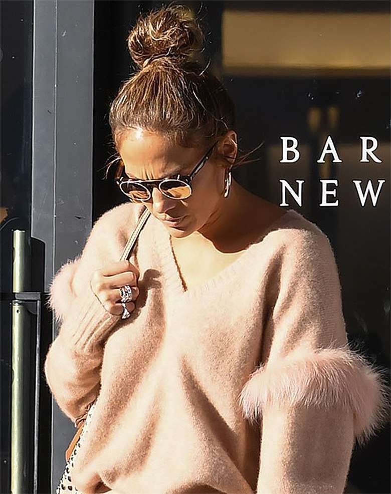 Stylizacja Jennifer Lopez z zakupów z A. Rodem